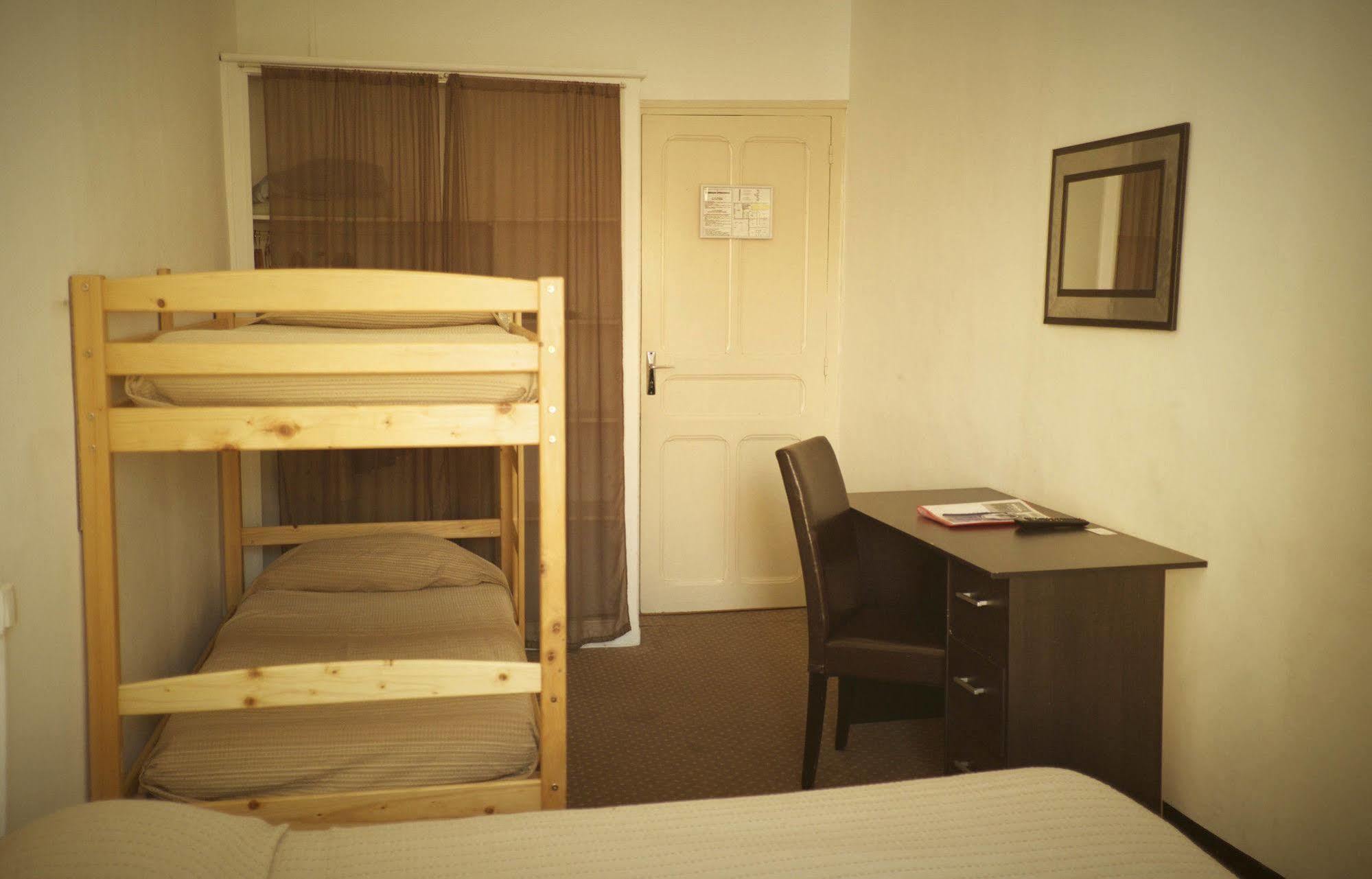Hotel Le Centre Le Boulou Dış mekan fotoğraf
