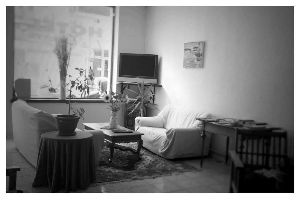 Hotel Le Centre Le Boulou Dış mekan fotoğraf
